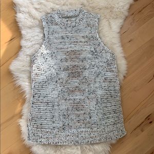 NWOT Ann Taylor Loft sleeveless sweater, size XS